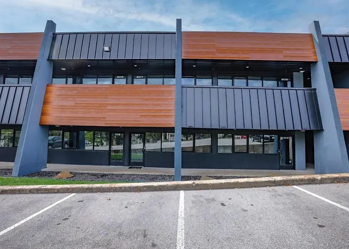 The Jubilee- New Modern Studio X 7 Mins Dwtn
